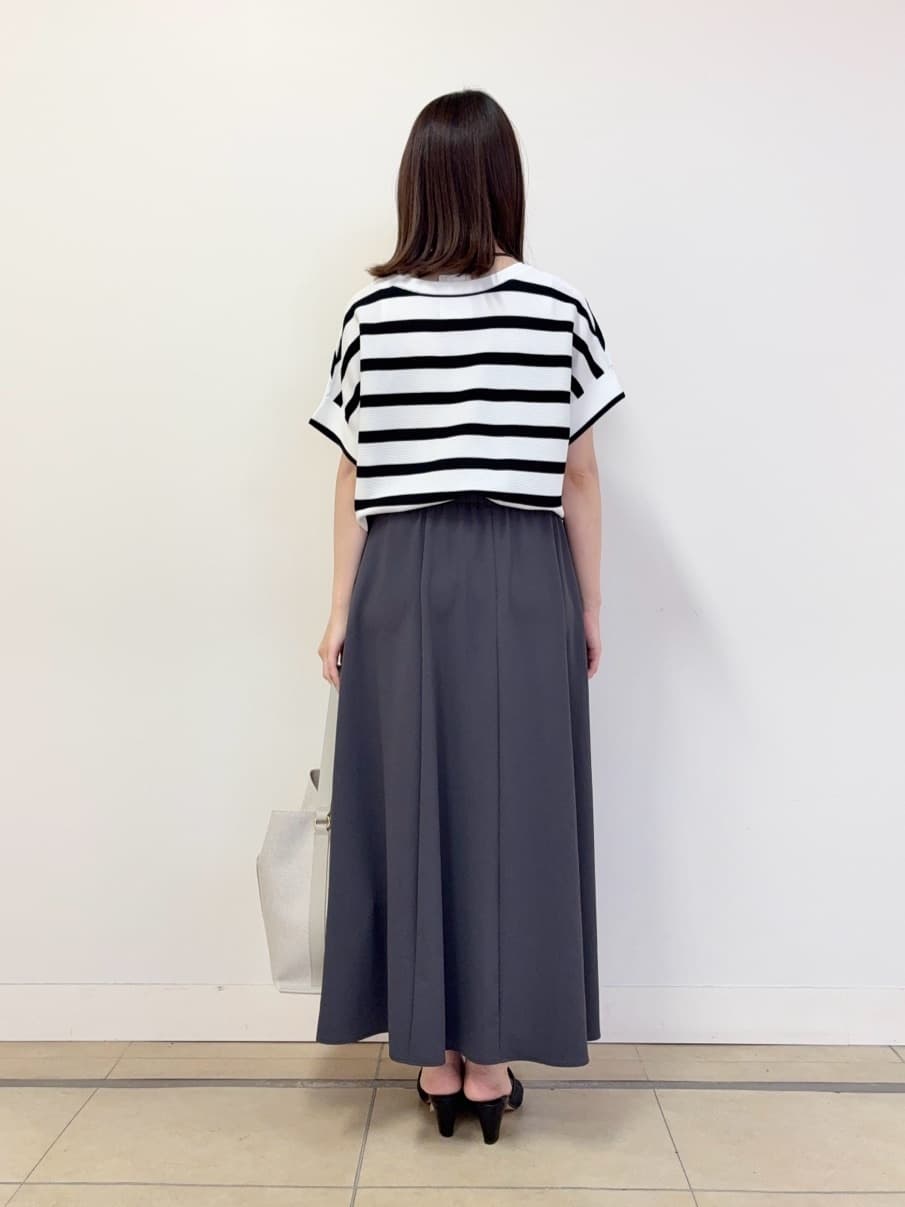 asamiさんの「UNTITLED｜◆【セットアップ可/接触冷感/イージーケア】リラクミスト フレアスカート」を使ったコーディネート