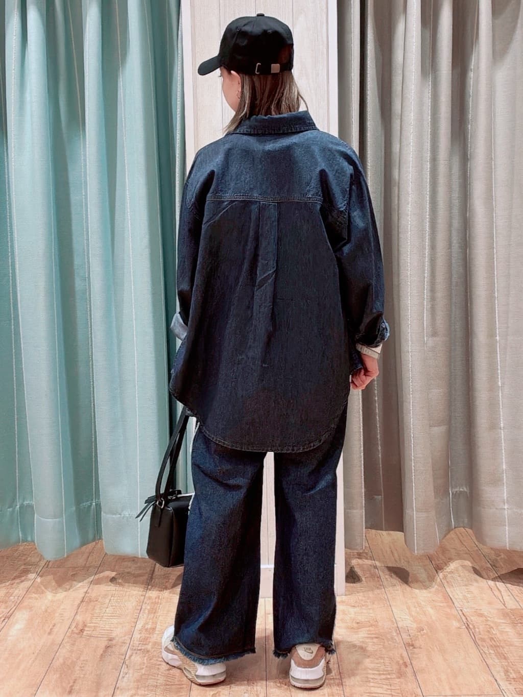 なみぞうさんの「SHOO･LA･RUE｜◆【洗える/S-LL/2点セット】1セットあると便利 シアーレイヤードロンTセット」を使ったコーディネート