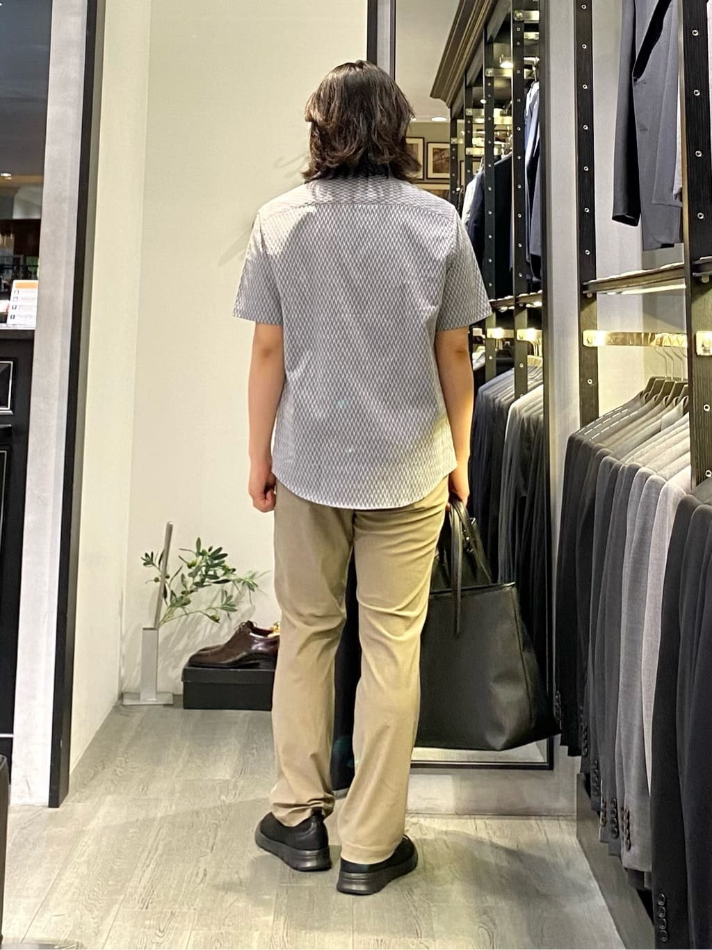 nishiさんの「TAKEO KIKUCHI｜コーデュラ（R） コーティング トートバッグ」を使ったコーディネート