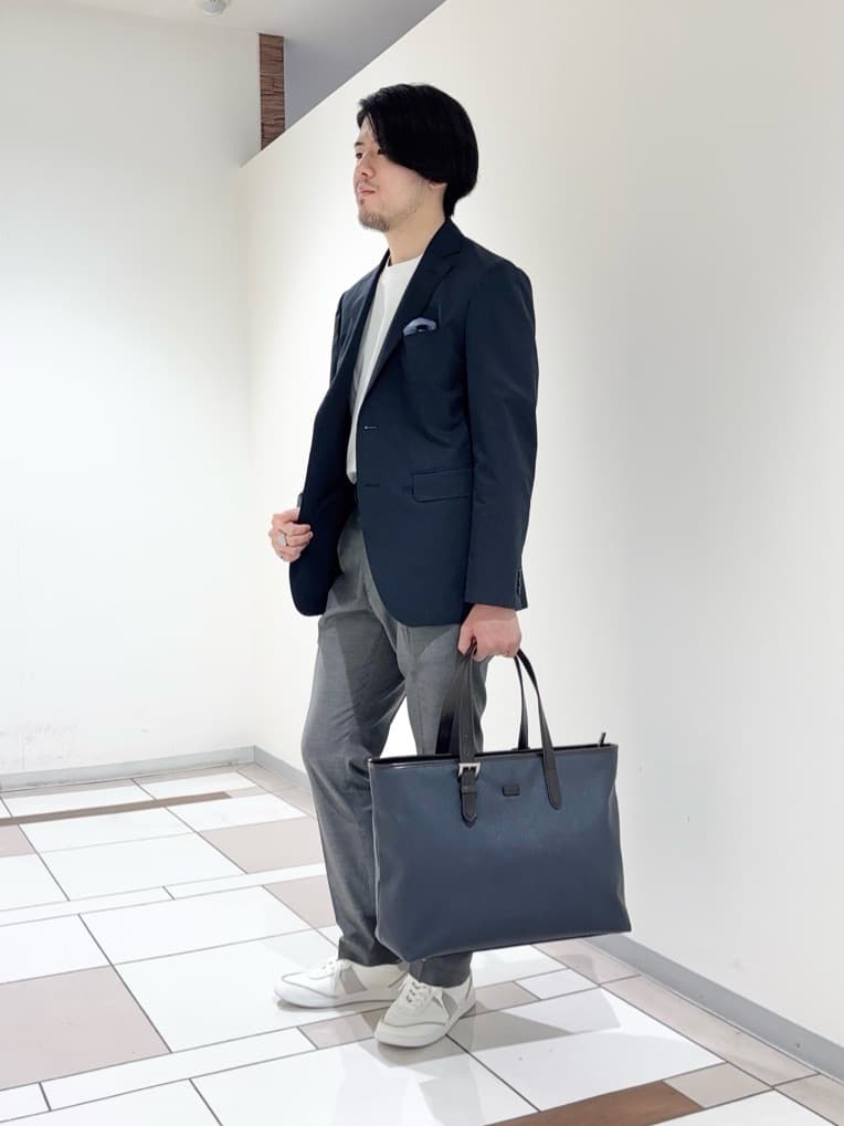 及川さんの「TAKEO KIKUCHI｜【抗菌防臭】COOL DOTS（R）ドビープリント ジャケット」を使ったコーディネート