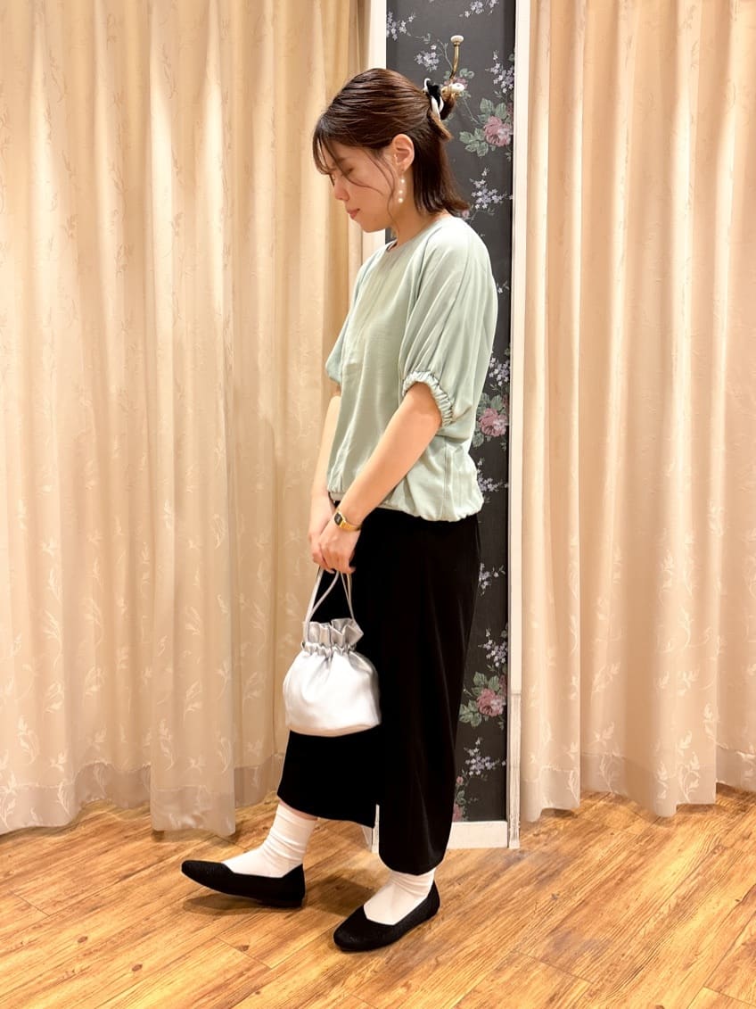 りぃさんの「SHOO･LA･RUE｜」を使ったコーディネート