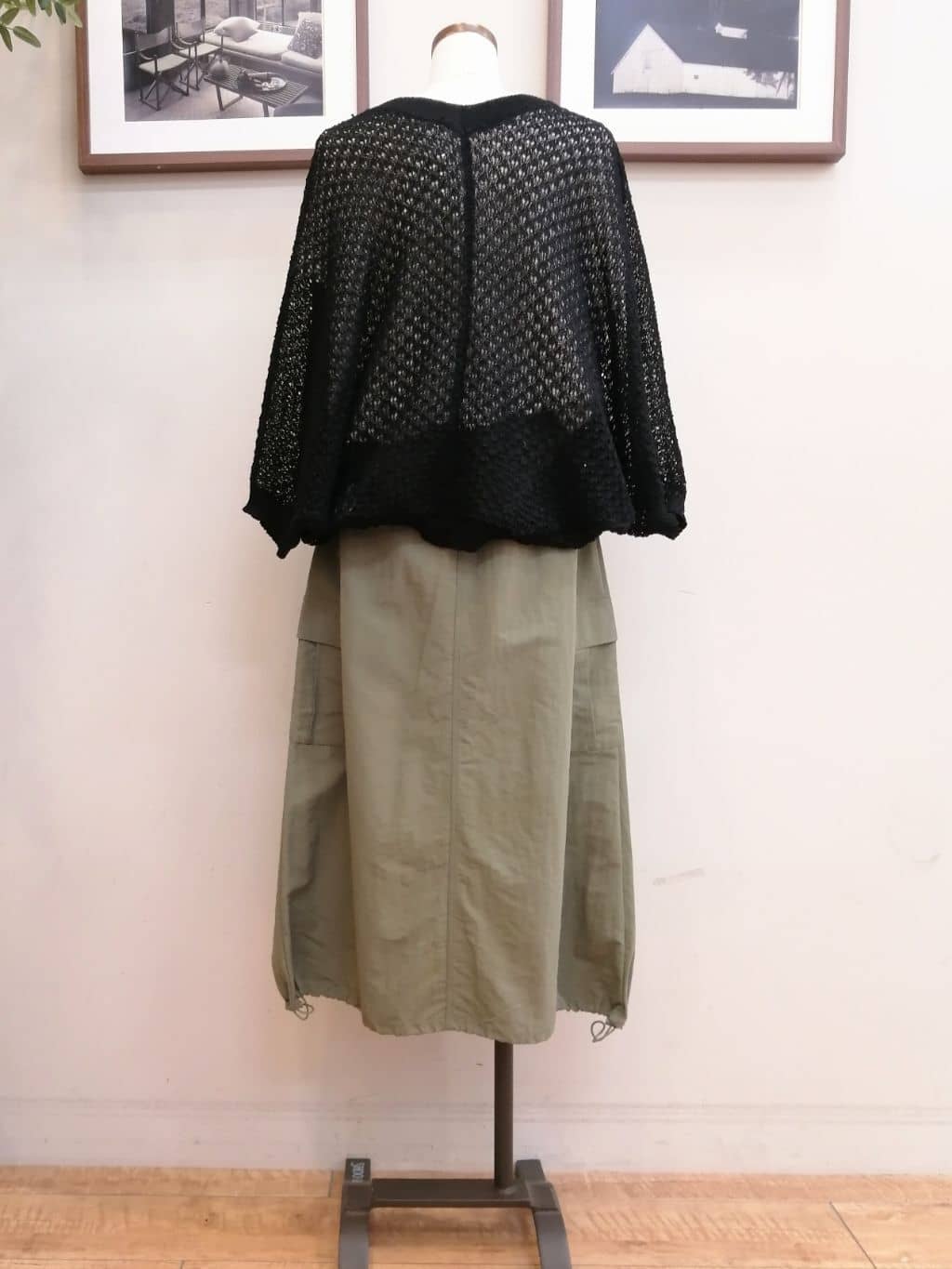 maiさんの「SHOO･LA･RUE｜◆【高レビュー】スポーティで上品 大人のためのテープスポサン」を使ったコーディネート