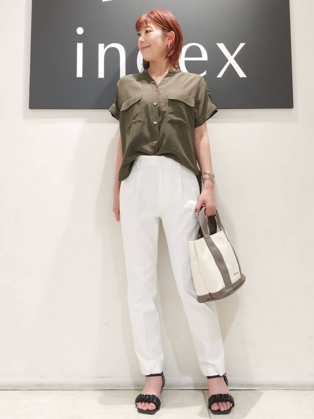n.さんの「index｜ダブルポケットスキッパーブラウス【洗濯機洗い可／イージーアイロン】」を使ったコーディネート