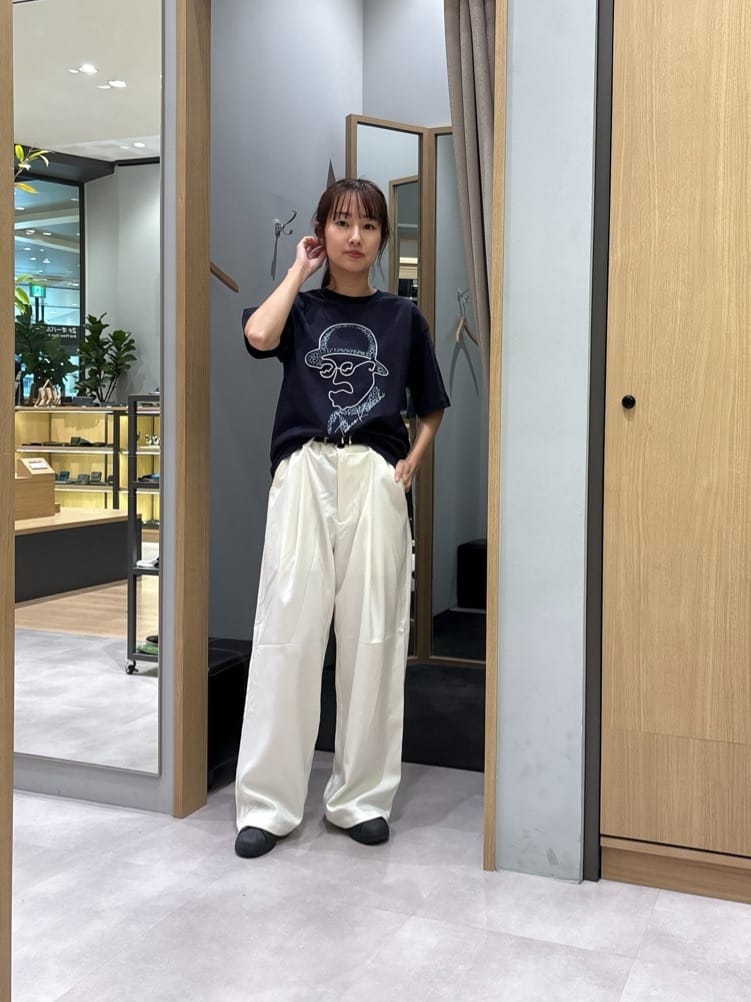 よぴさんの「TAKEO KIKUCHI｜【TAKEO KIKUCHI &times; THE BEDFORD HOTEL】オールメタルフレーム サングラ」を使ったコーディネート