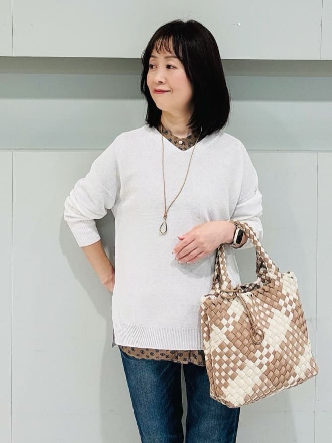 makiさんの「UNTITLED｜◆【セットアップ可能/オンオフ】小紋柄ブラウス」を使ったコーディネート