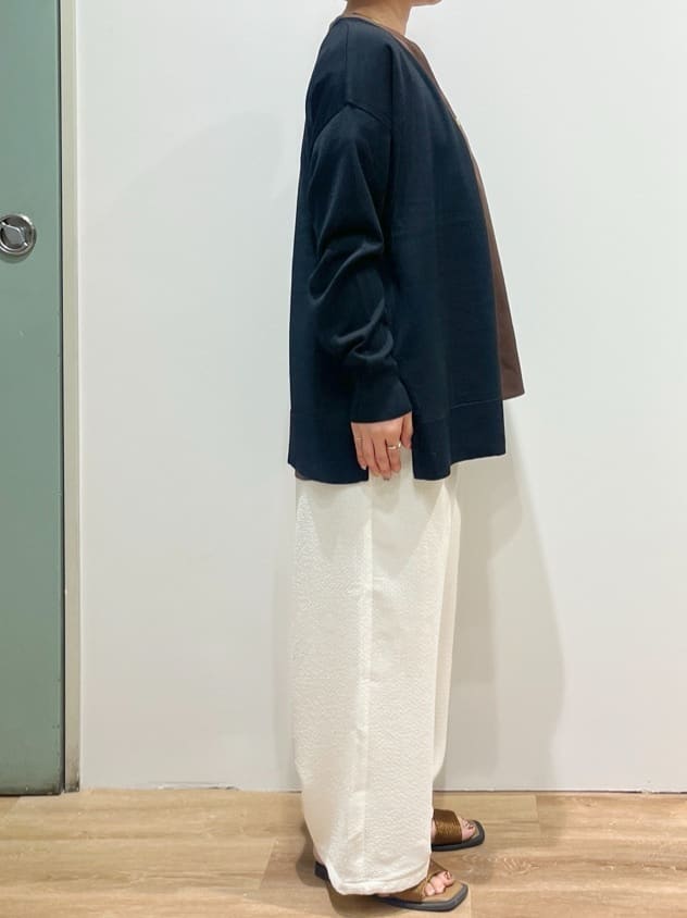 chiakiさんの「OPAQUE.CLIP｜《7色展開／SS-LLサイズ》ストレッチスキッパーブラウス／セットアップ対応【洗濯機洗い可／防シワ】」を使ったコーディネート