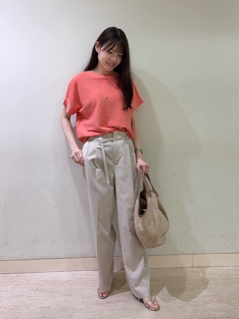 mayuさんの「UNTITLED｜◆【セットアップ可能／オンオフ】ラミー混 タックワイドパンツ」を使ったコーディネート