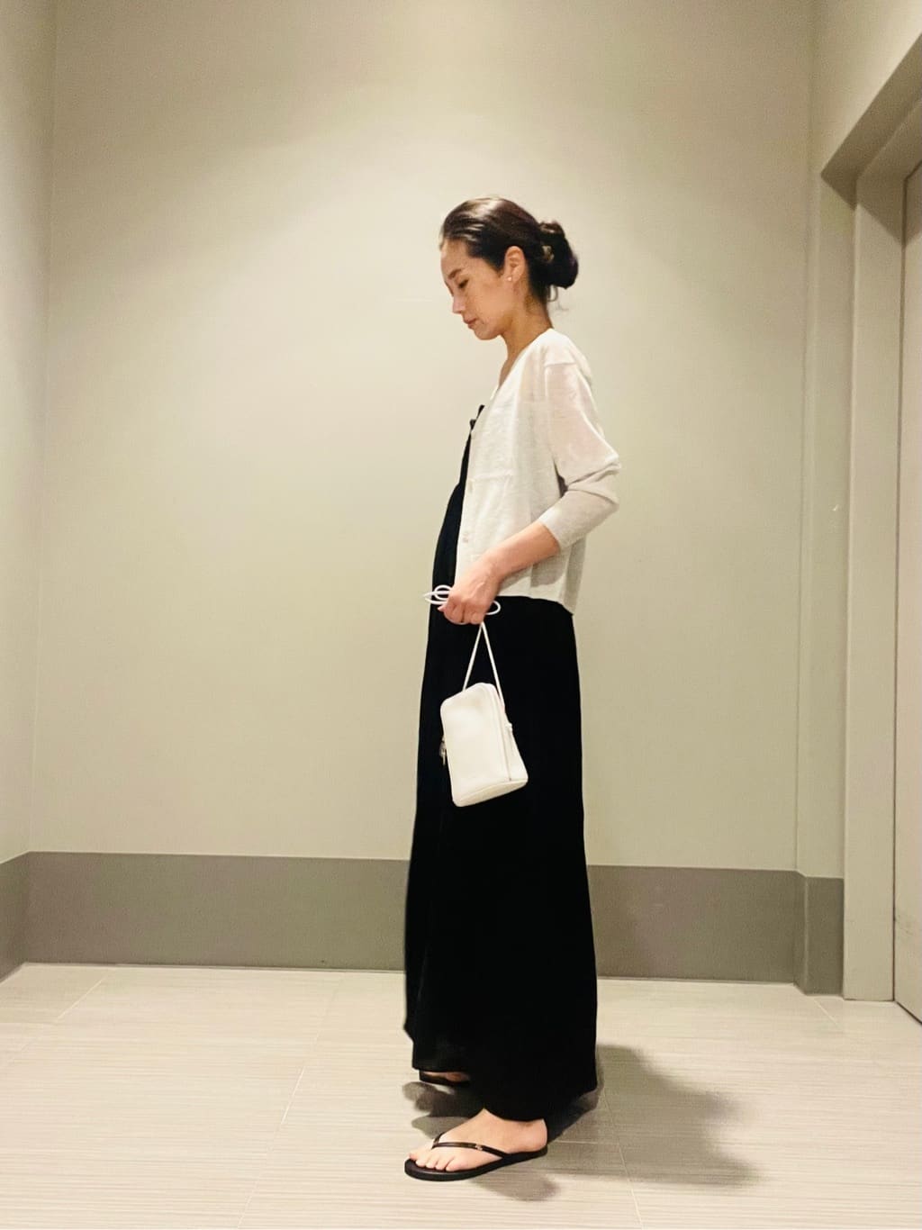 Annさんの「DRESSTERIOR｜◆シュリンクレザーマルチポーチ」を使ったコーディネート