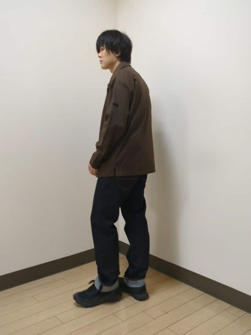 あきやまさんの「TAKEO KIKUCHI｜【モンスターストレッチ】日本製 ワンウォッシュ デニムパンツ」を使ったコーディネート