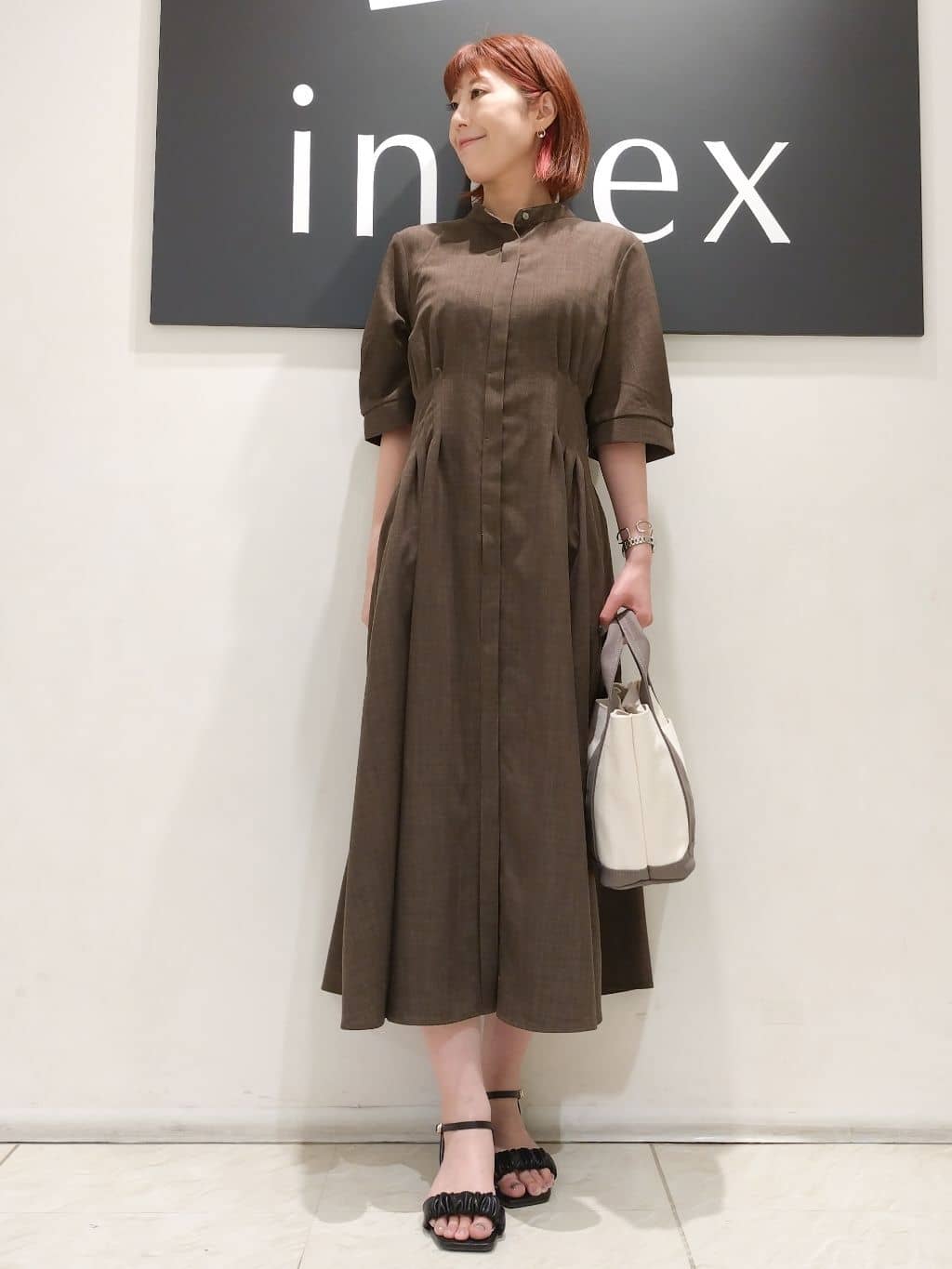 n.さんの「index｜◆【2WAY／多ポケット】3層セパレートミドルトートバッグ」を使ったコーディネート