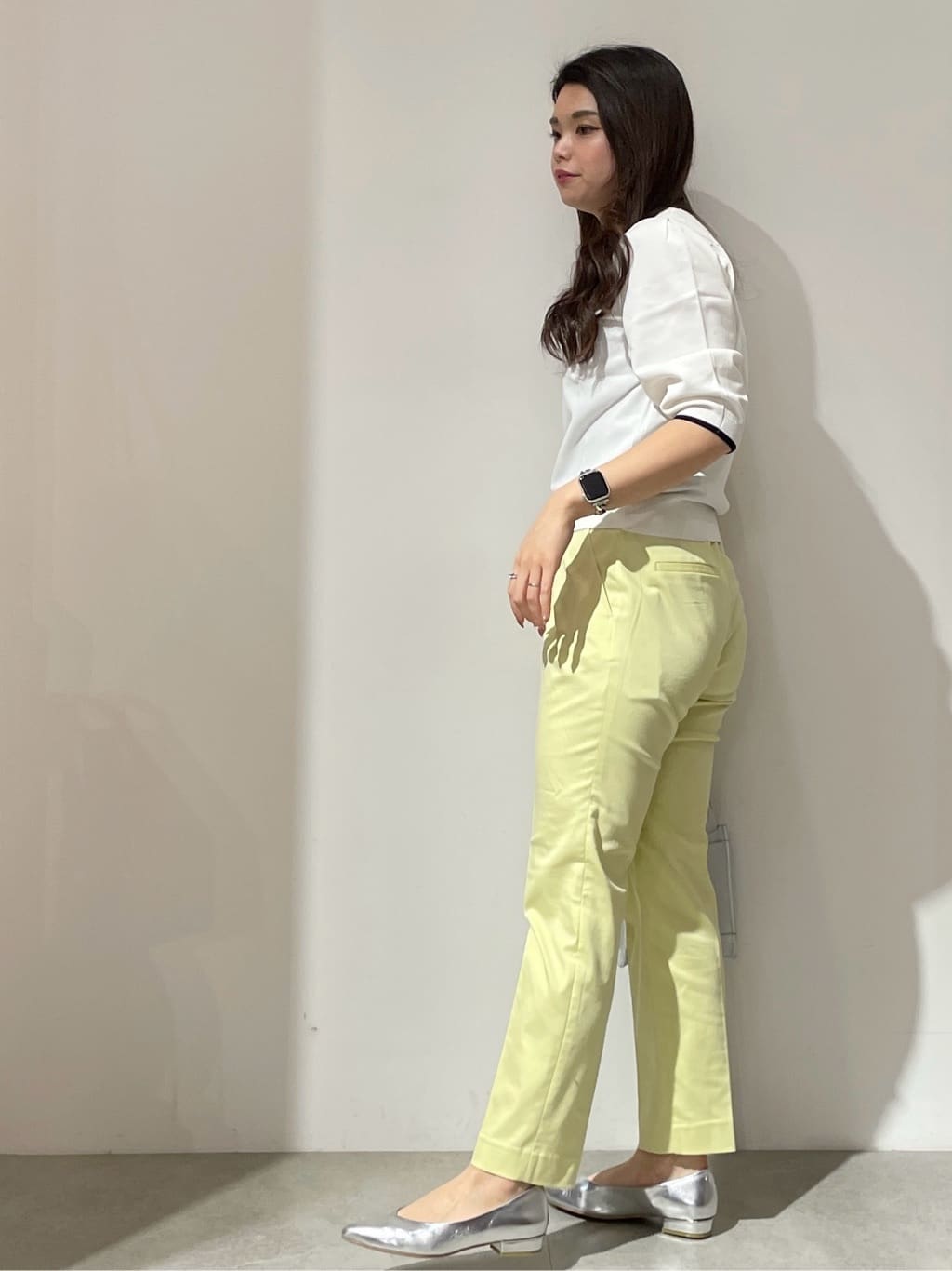 kanahoさんの「OPAQUE.CLIP｜◆《7色展開／XS-LLサイズ》クルーネックデザインスリーブニット【洗濯機洗い可】」を使ったコーディネート