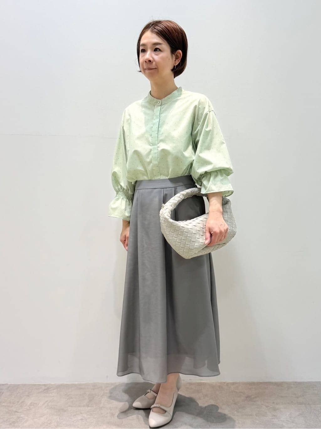 koyaさんの「Reflect｜◆【洗える】キャンディースリーブブラウス」を使ったコーディネート