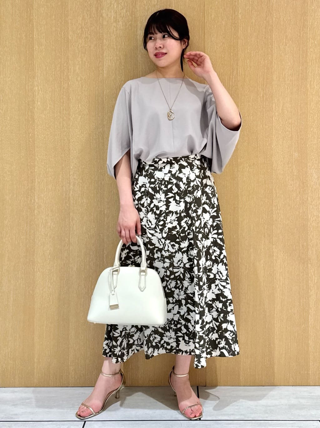 nanaさんの「UNTITLED｜◆ビッグトップネックレス」を使ったコーディネート