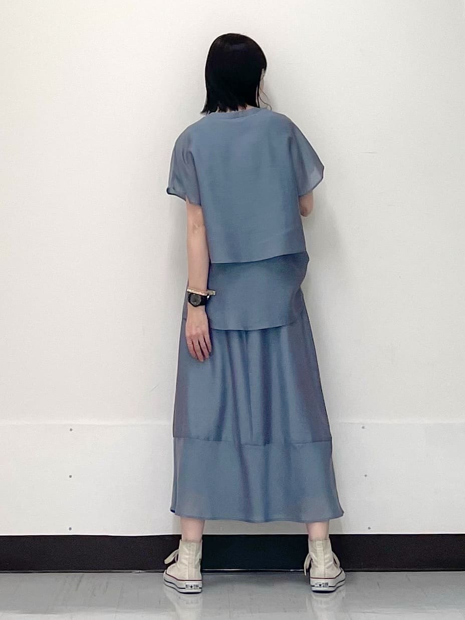 ikueさんの「INDIVI｜◆新色登場！【洗える／エアリー】ティアードブラウス」を使ったコーディネート