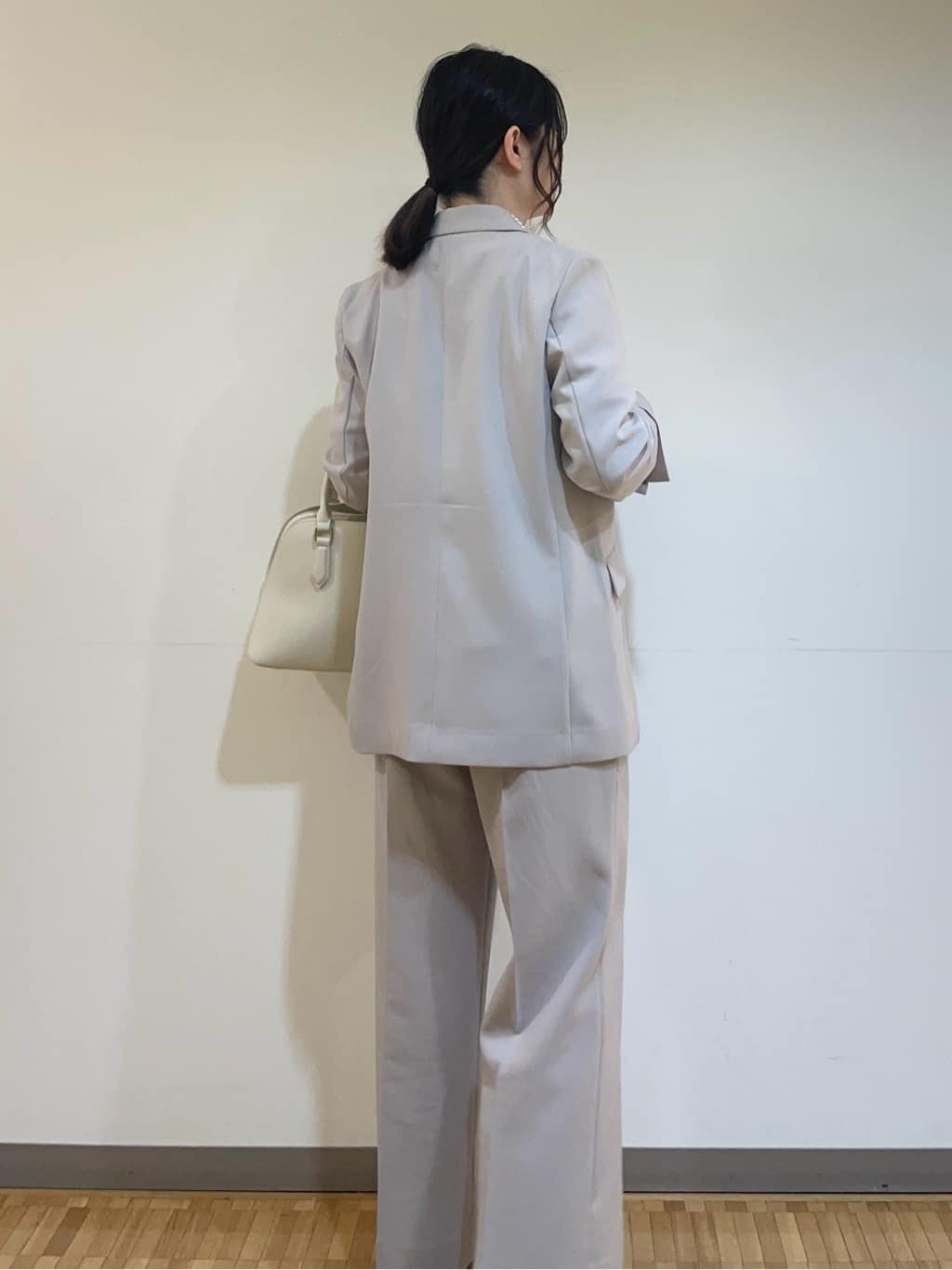 フナキさんの「UNTITLED｜◆【接触冷感/UV/セットアップ可能】ライトウェイト ワイドパンツ」を使ったコーディネート
