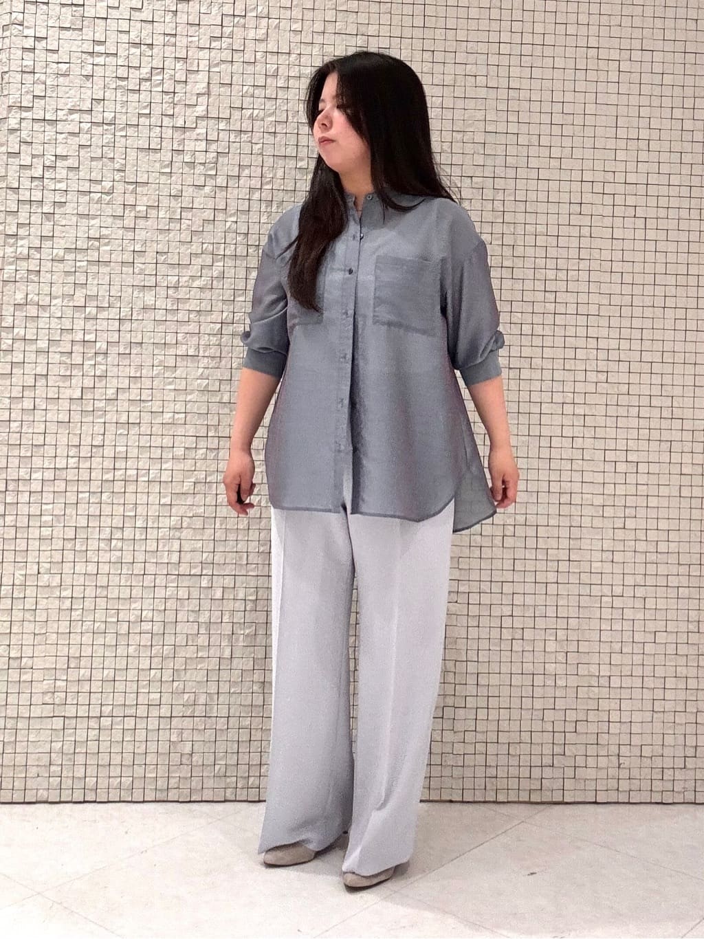 MEGUMIさんの「INDIVI｜【洗える／前後2WAY】インナータンクトップ」を使ったコーディネート