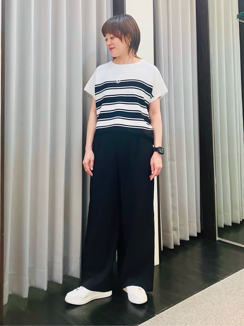 YUKIさんの「INDIVI｜【洗える／UVケア／SETUP可能】ドロストワイドパンツ」を使ったコーディネート