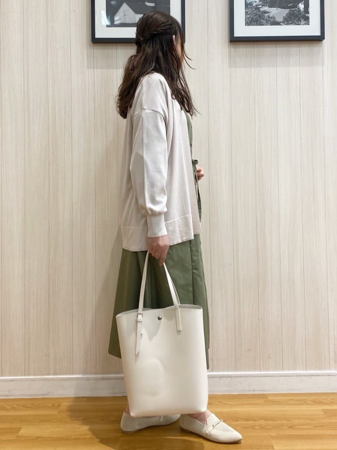 natsuさんの「SHOO･LA･RUE｜◆【洗える/ひんやり/UV】お尻が隠れるトッパーカーディガン」を使ったコーディネート