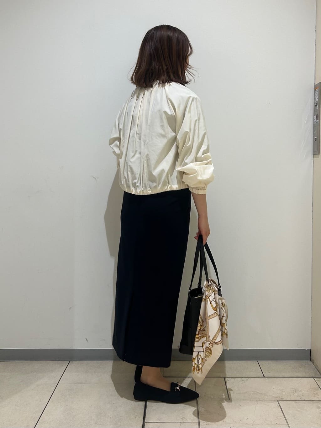 kanoさんの「UNTITLED｜◆【春の軽羽織り】ボリューム袖 ノーカラーブルゾン」を使ったコーディネート