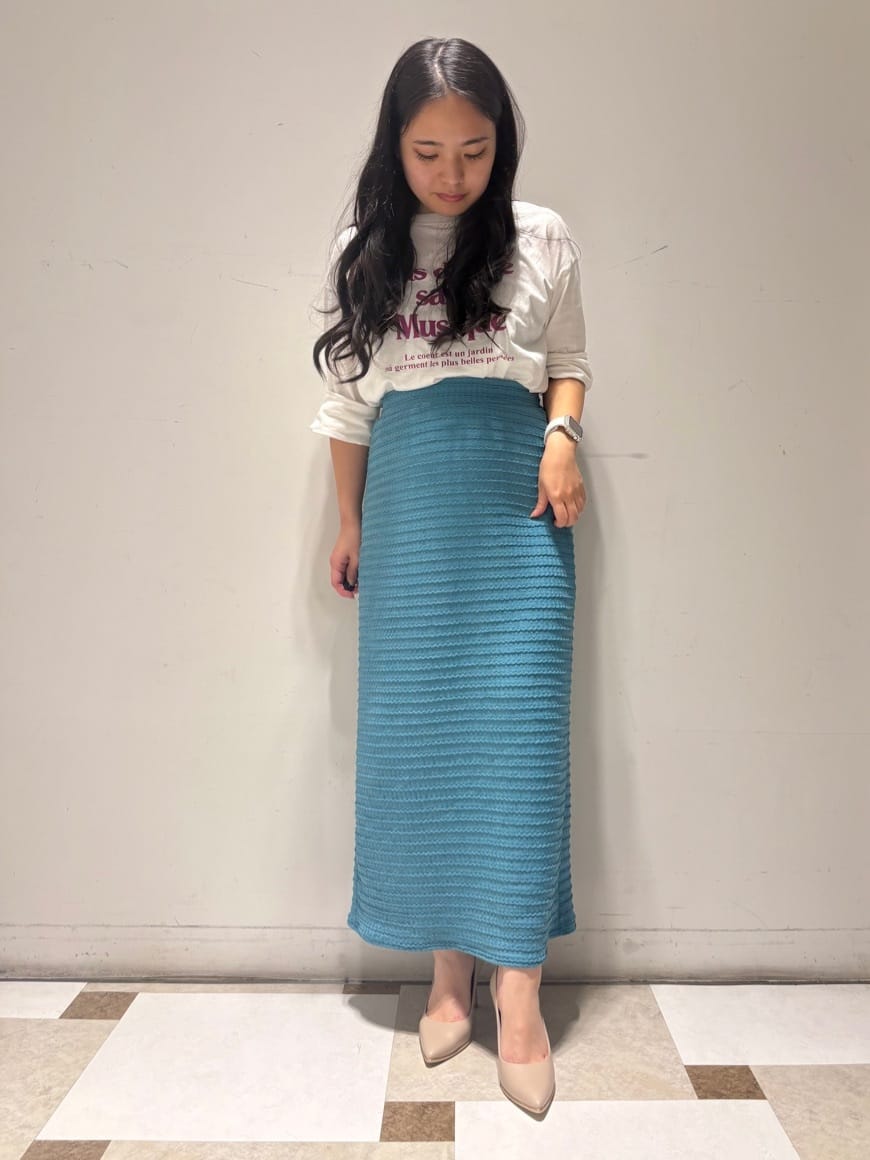 のはらっちょさんの「ESPERANZA｜【レイン対応/12時間パンプス】約8.5cm　歩きやすくて疲れにくい」を使ったコーディネート