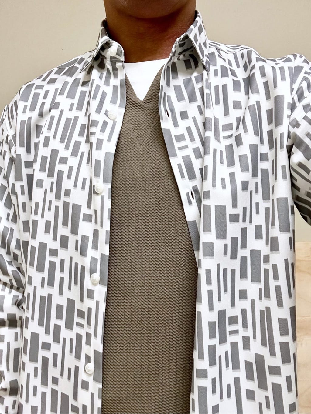 KENJI Iさんの「THE SHOP TK｜【オールシーズン穿ける！】7DAYSストレッチへリンボンパンツ　ON&hArr;OFF兼用」を使ったコーディネート