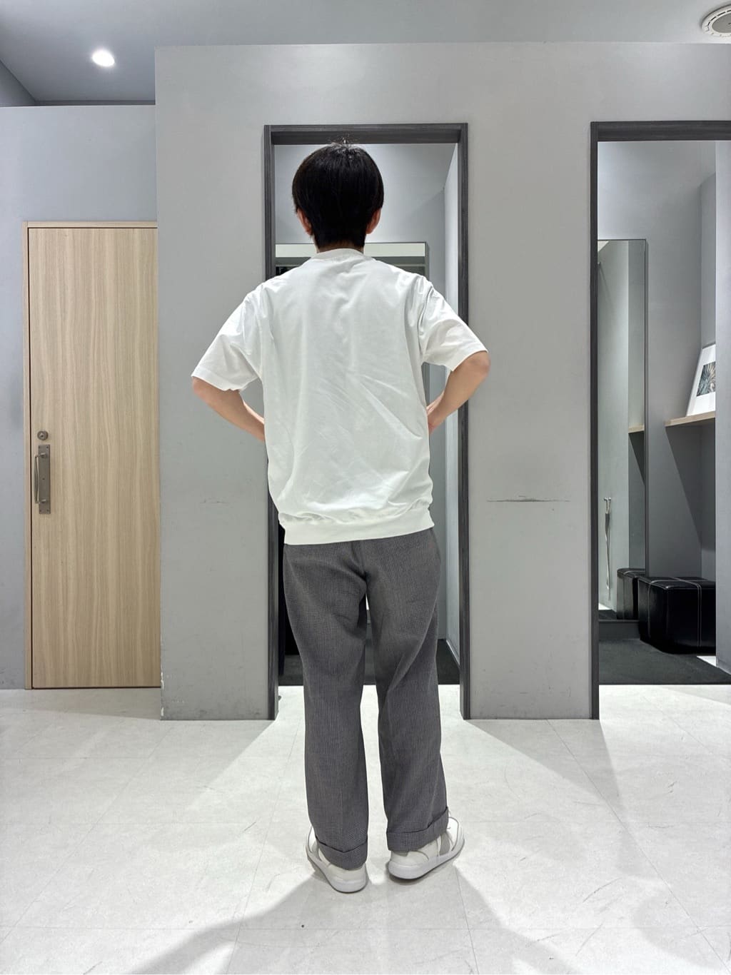 わいずみさんの「TAKEO KIKUCHI｜【抗菌防臭／5サイズ展開】ハイゲージポンチ Tシャツ」を使ったコーディネート