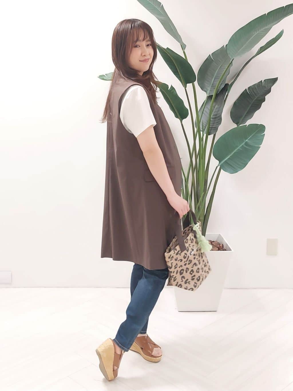 YuKaRiさんの「UNTITLED｜【Healthy DENIM&times;UNTITLED】別注 R Mrytle（リマートル）テーパードデニム」を使ったコーディネート