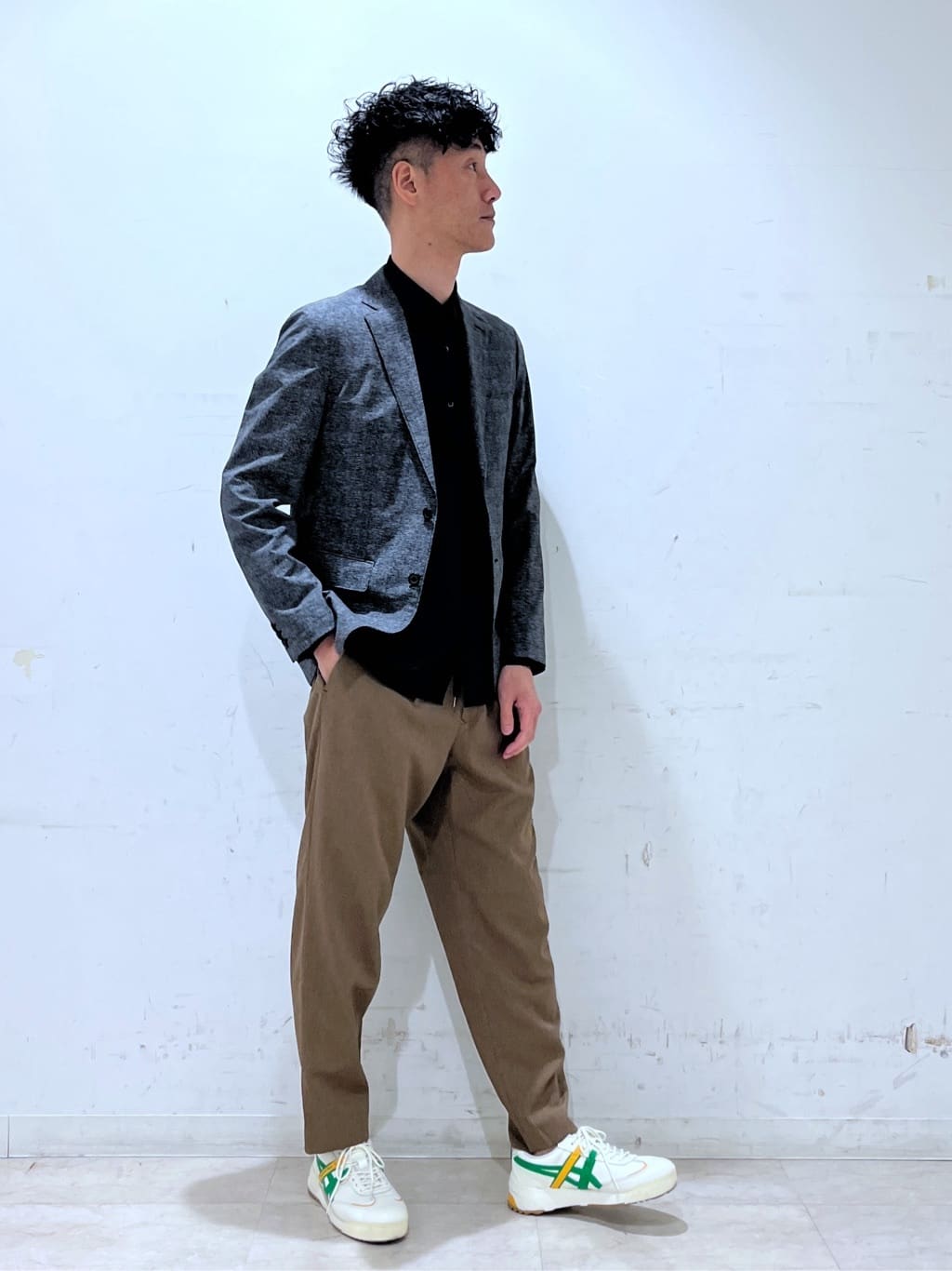 mutoさんの「TAKEO KIKUCHI｜【抗菌防臭】COOL DOTS（R）ドビープリント ジャケット」を使ったコーディネート