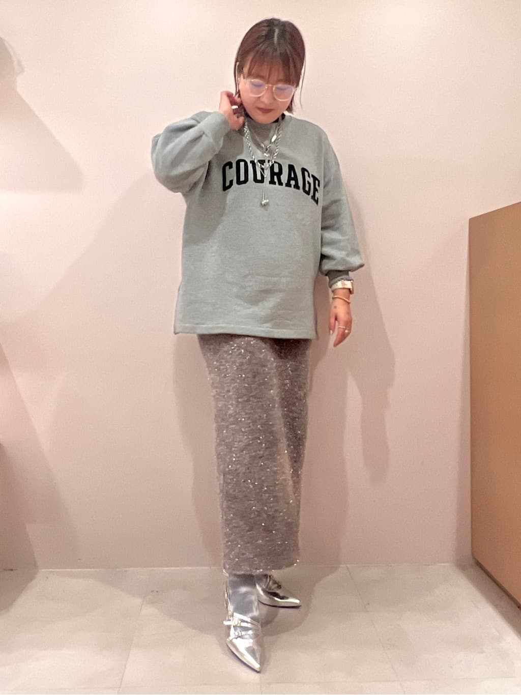 TAKAさんの「ESPERANZA｜バックストラップミドルヒールパンプス」を使ったコーディネート