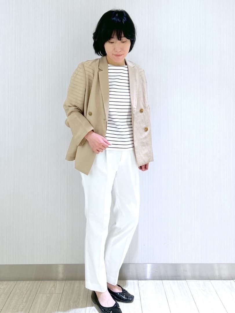 su.さんの「index｜麻調シアーダブルブレストテーラードジャケット【洗濯機洗い可】」を使ったコーディネート