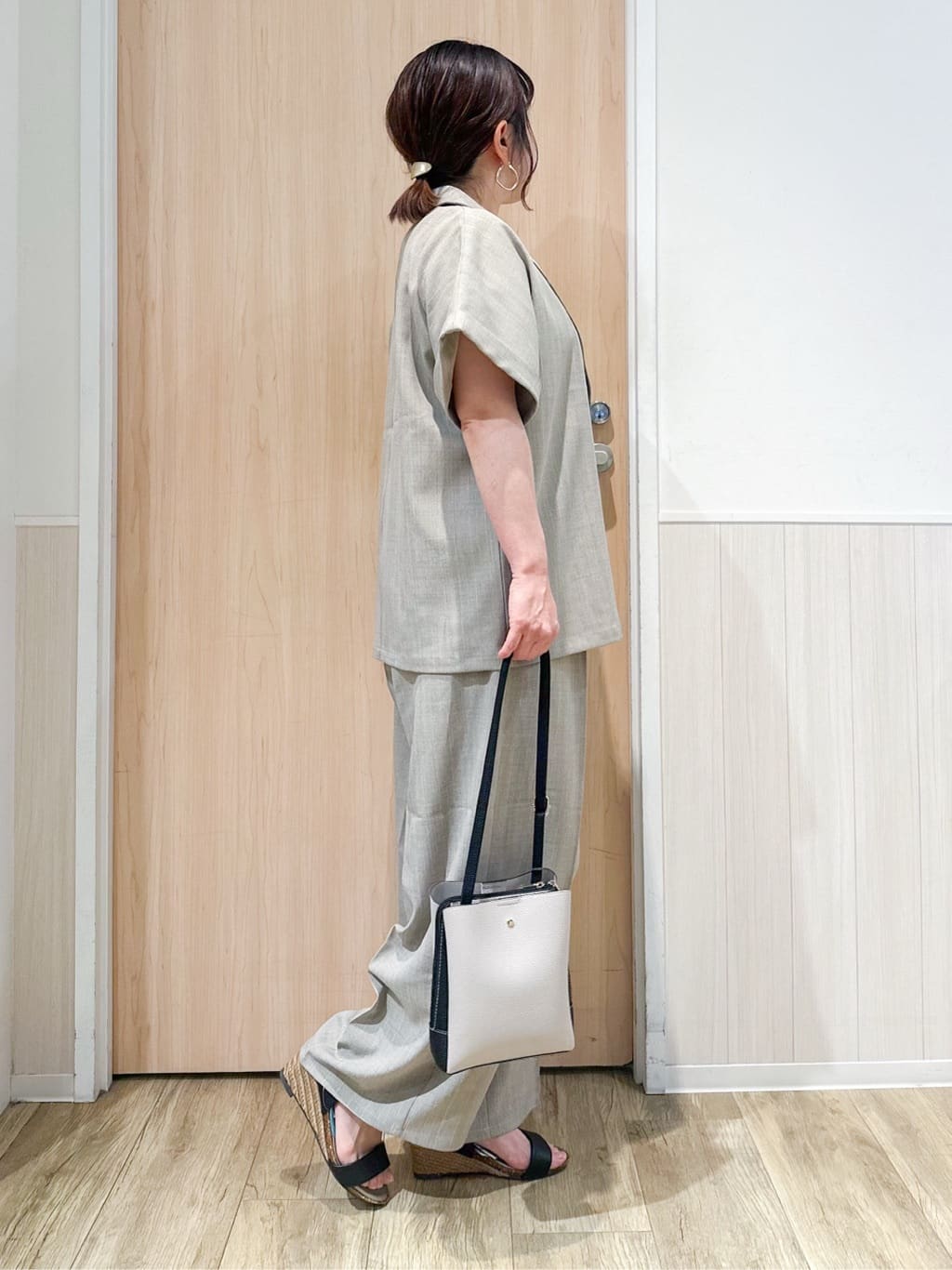 mimoさんの「SHOO･LA･RUE｜◆【高レビュー/累計販売35万足突破】片手ではけるサンダル シューダル 25SS」を使ったコーディネート
