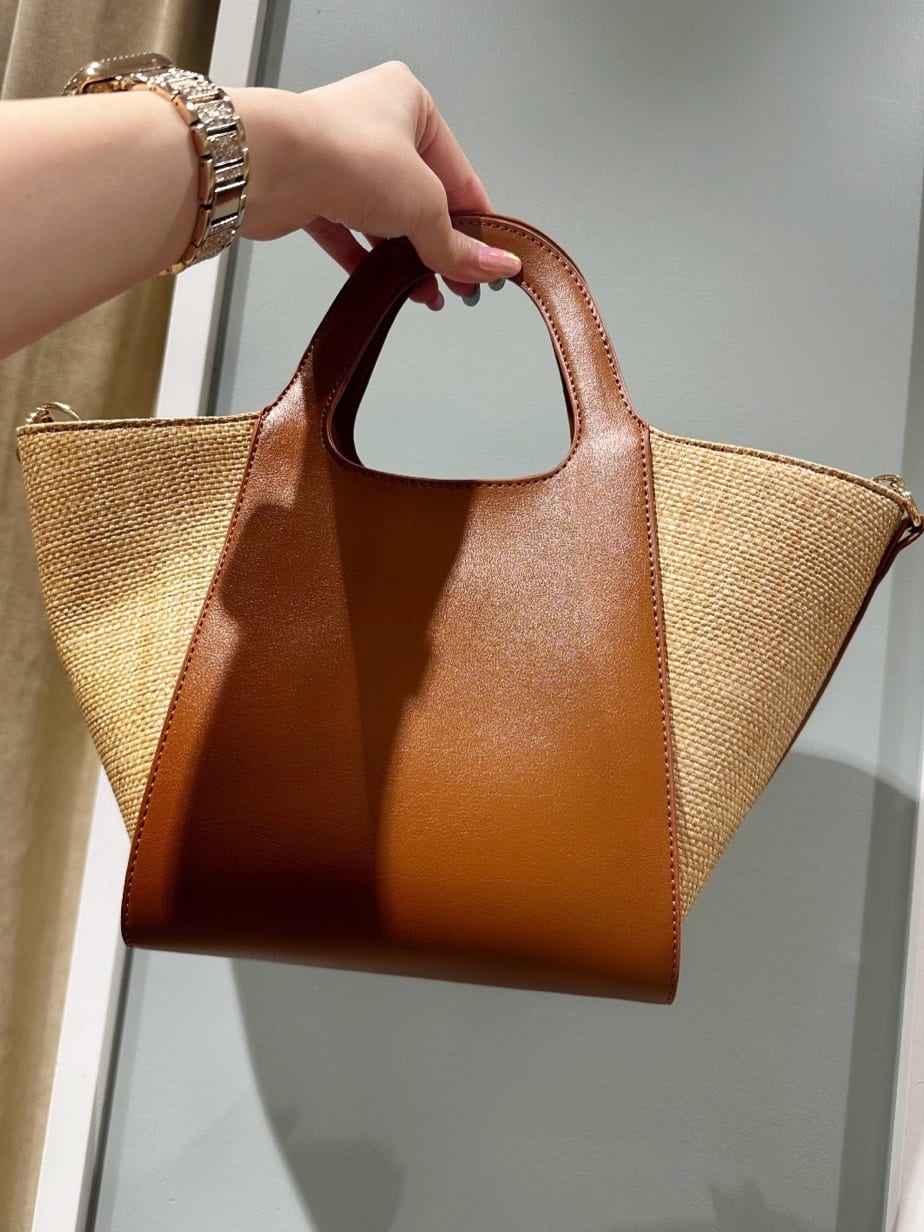 サン市川さんの「grove｜【人間工学】つつまれフィットパンプス【入卒対応可】」を使ったコーディネート