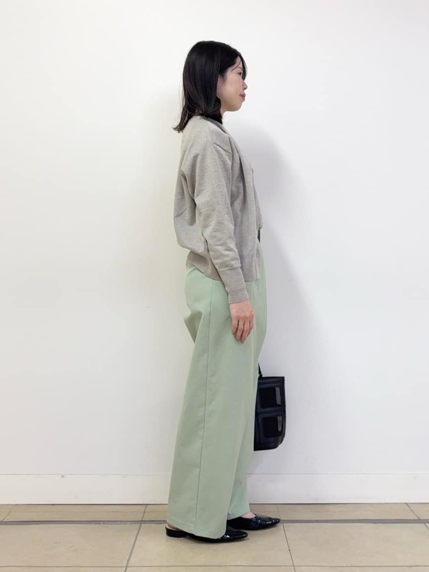 asamiさんの「UNTITLED｜◆【アンサンブル可能/洗える】リネン混ベーシックニット」を使ったコーディネート