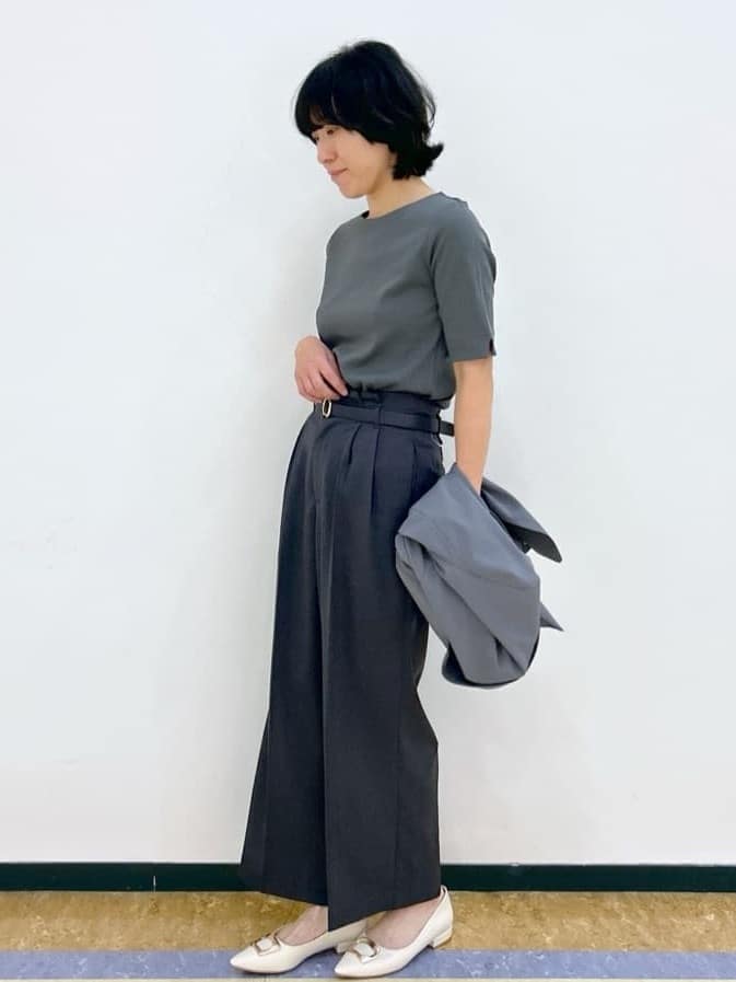 su.さんの「index｜《7色展開／XS-LLサイズ》ボートネックリブトップス【UV／洗濯機洗い可】」を使ったコーディネート