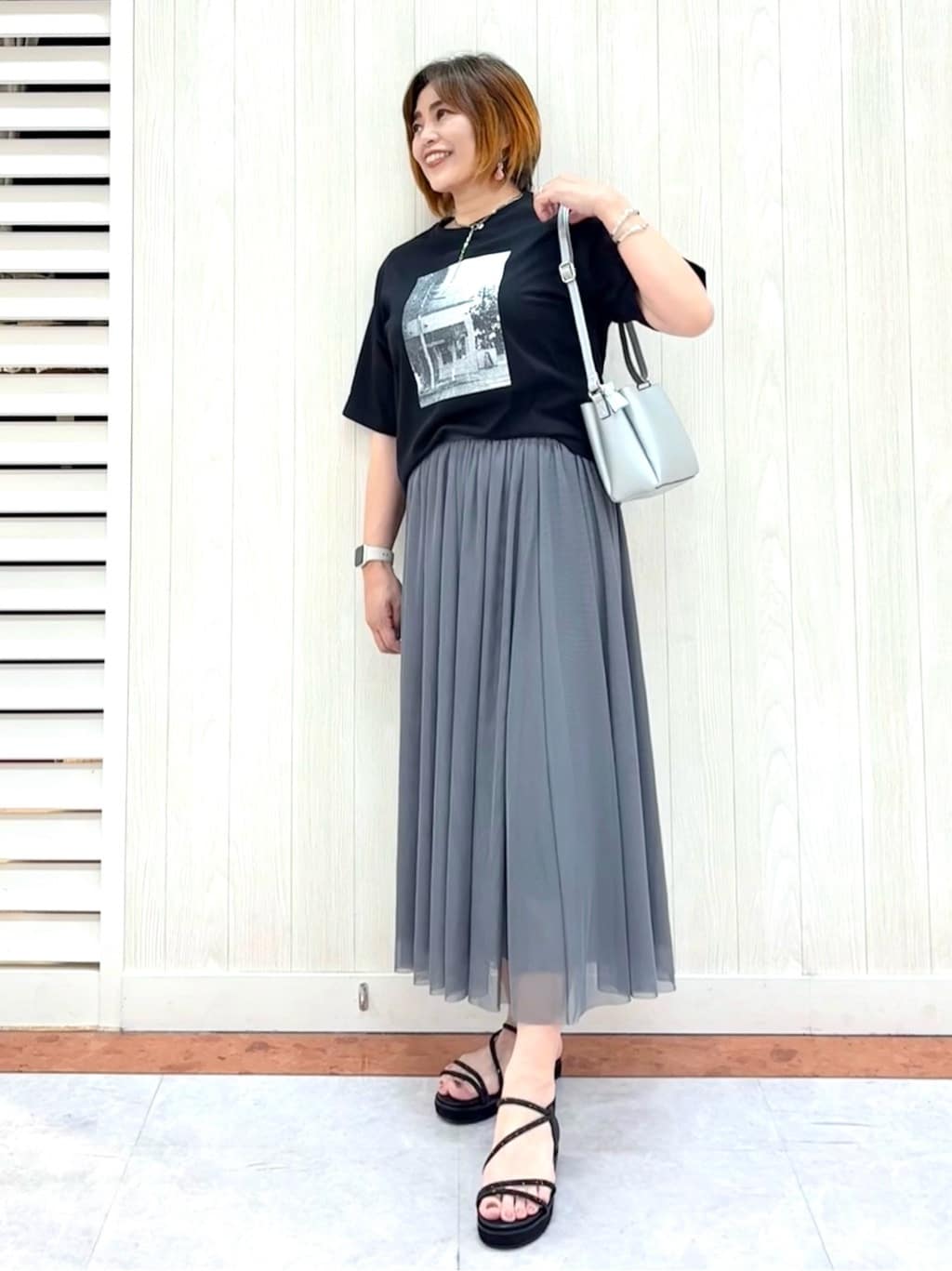 もっちさんの「SHOO･LA･RUE｜◆【選べる4柄】コットンプリントロゴTシャツ」を使ったコーディネート