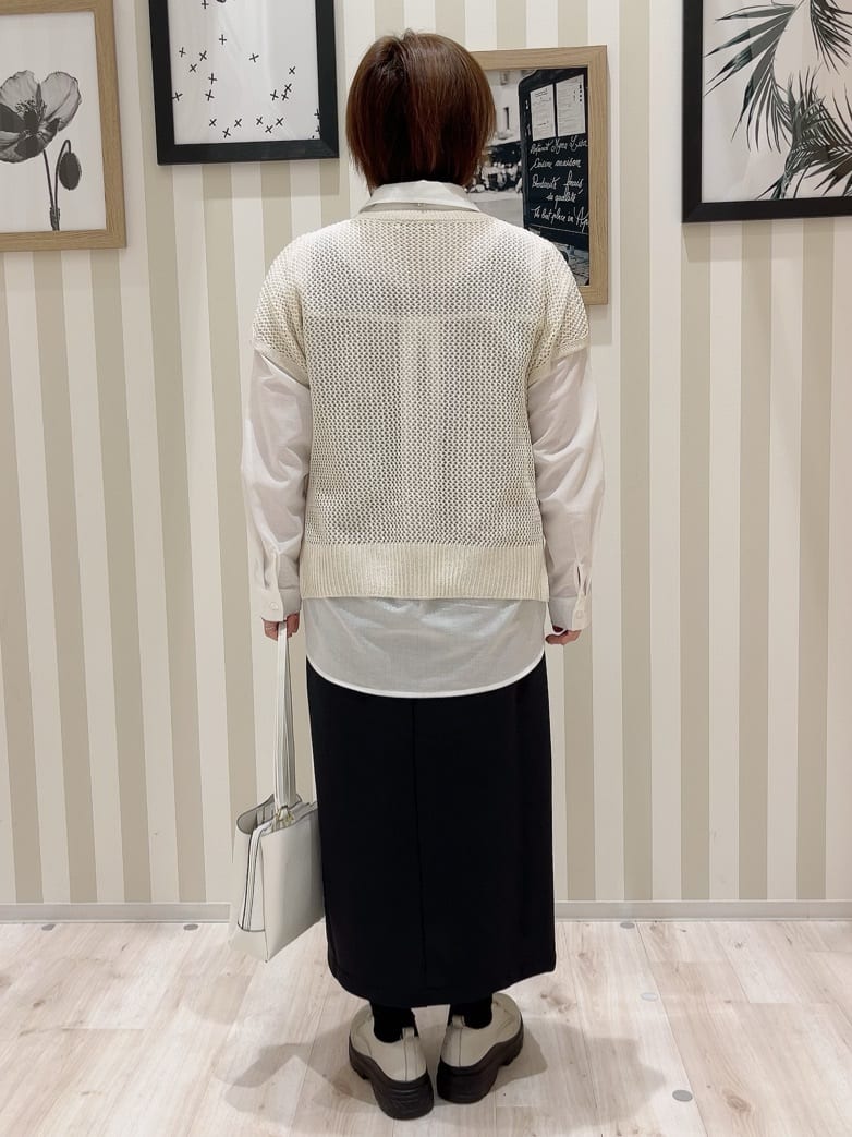 ma_miさんの「SHOO･LA･RUE｜◆【S-LL/2点セット】大人ナチュラルな メッシュ編みニット+タンクトップ」を使ったコーディネート