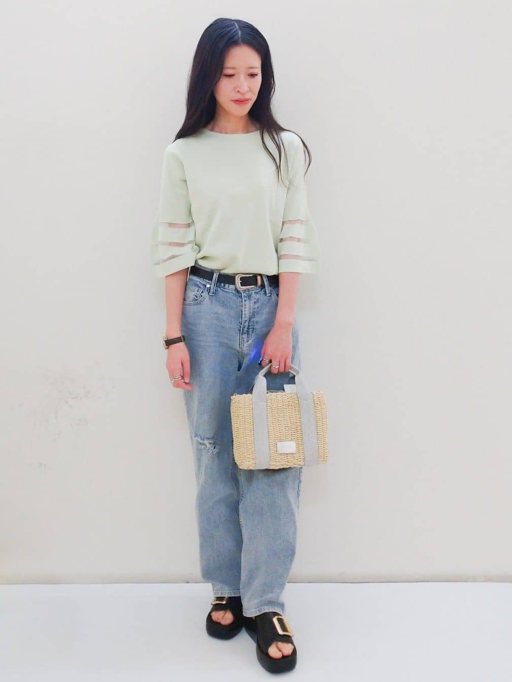 yuriさんの「OPAQUE.CLIP｜◆《6色展開》シアーボーダーフレアスリーブニット【洗濯機洗い可】」を使ったコーディネート