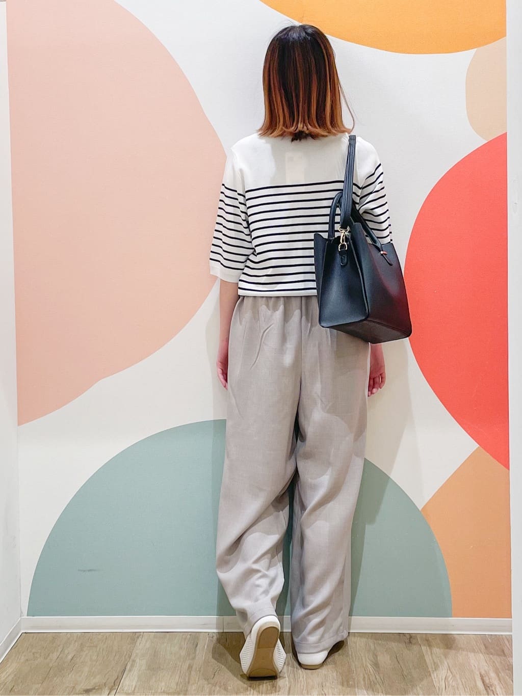 とまとさんの「SHOO･LA･RUE｜◆【洗える】透かし編みニットパンプス」を使ったコーディネート