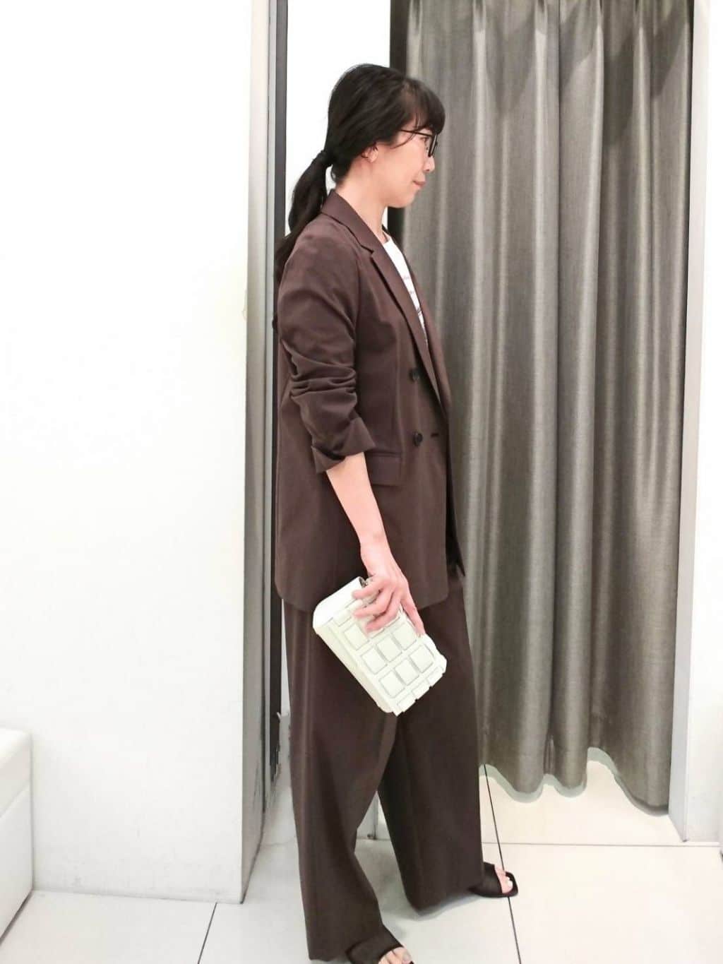 YABUさんの「UNTITLED｜◆【セットアップ可能／オンオフ】ラミー混 ダブルブレストジャケット」を使ったコーディネート