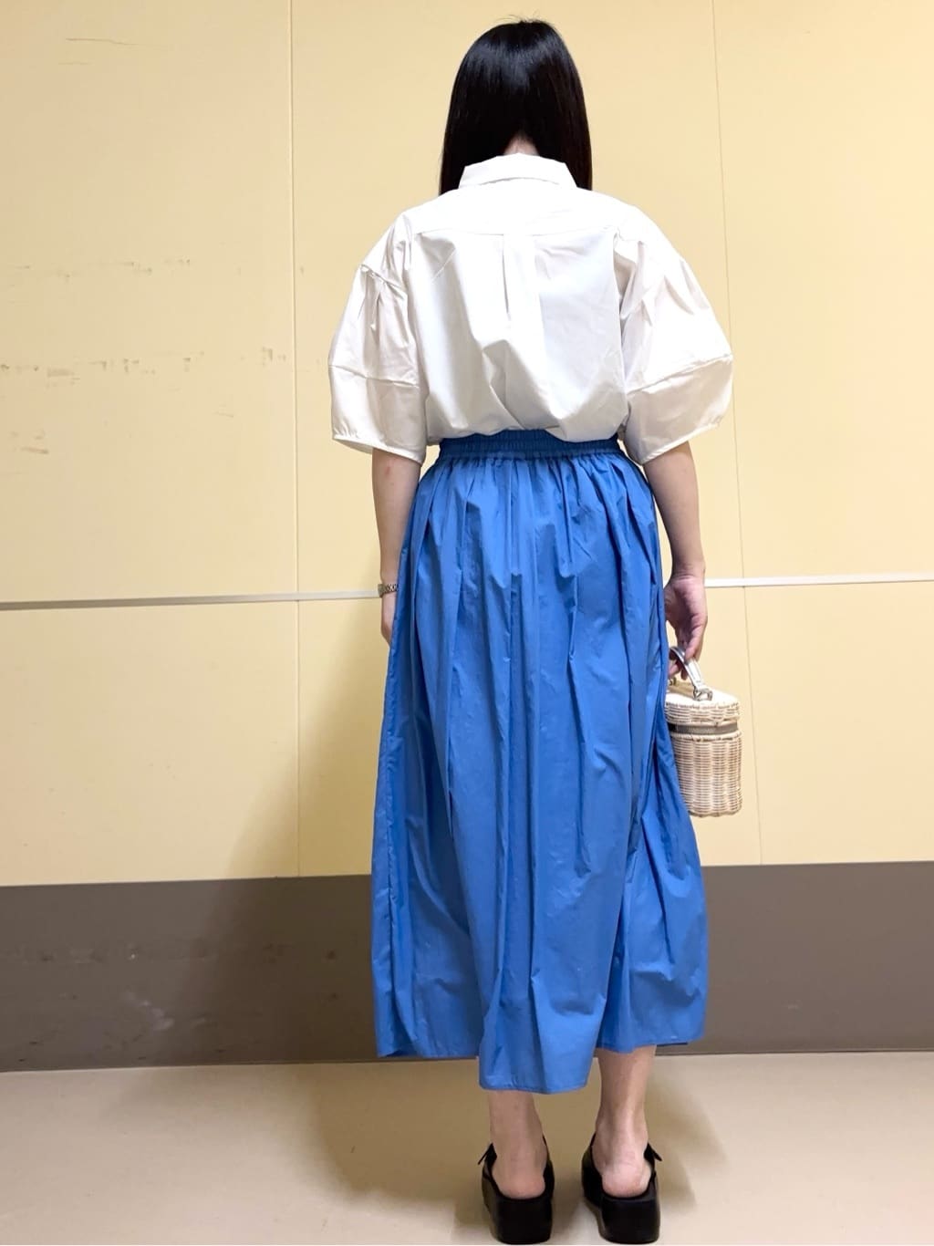 あきさんの「OPAQUE.CLIP｜◆《美人百花掲載》ランタンスリーブシャツ【洗濯機洗い可】」を使ったコーディネート