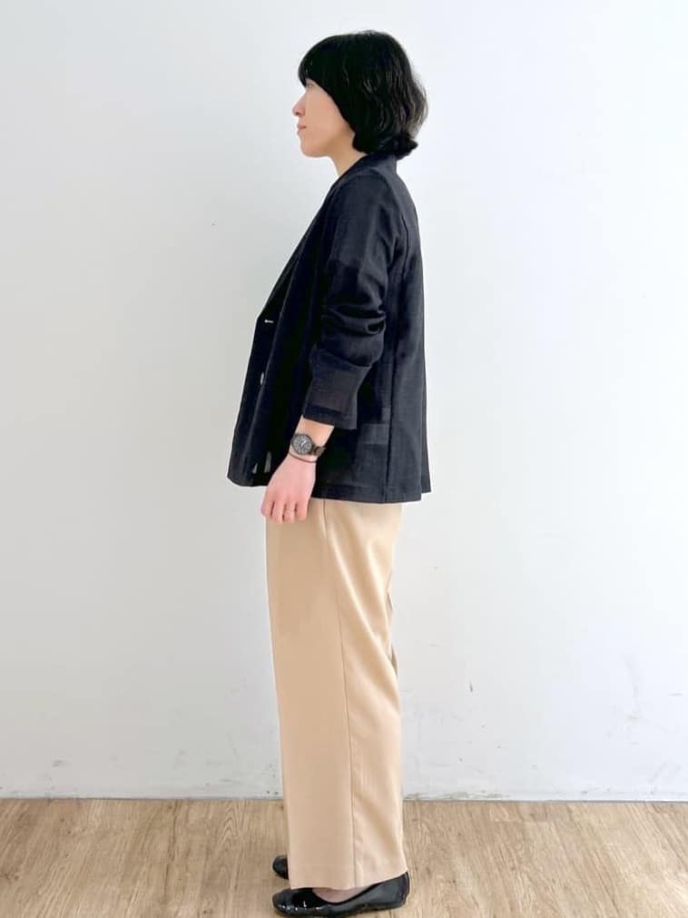 su.さんの「index｜麻調シアーダブルブレストテーラードジャケット【洗濯機洗い可】」を使ったコーディネート