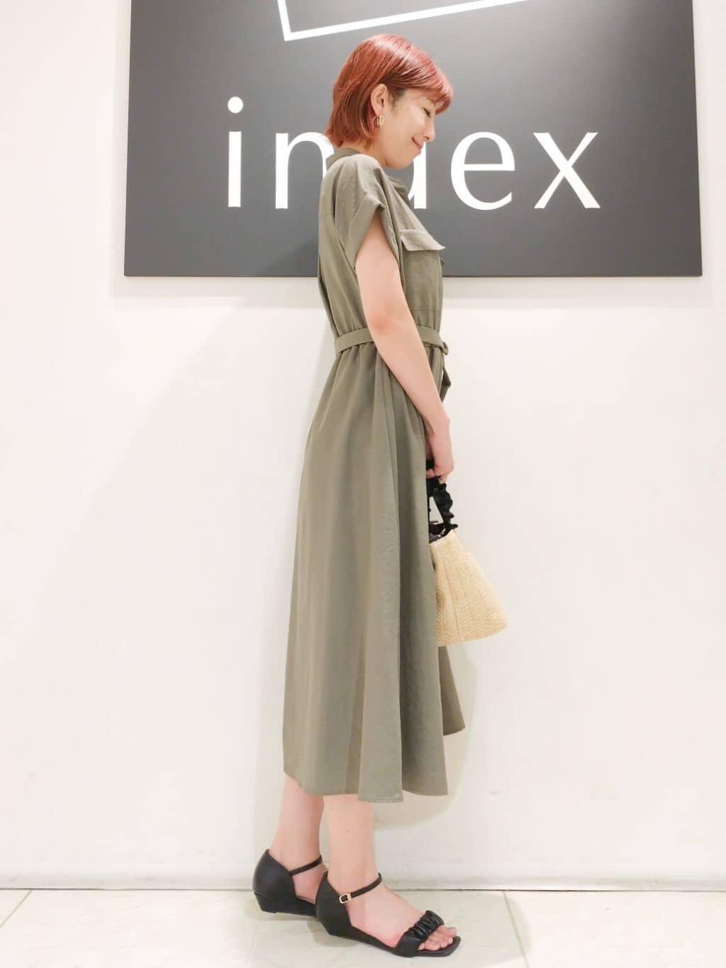 n.さんの「index｜◆《6色展開》リラクシーショートカーディガン【洗濯機洗い可／接触冷感／抗ピル】」を使ったコーディネート