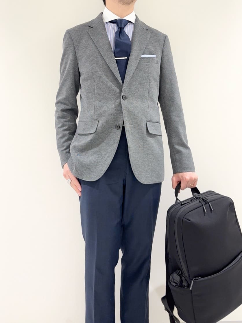 及川さんの「TAKEO KIKUCHI｜コインローファー」を使ったコーディネート