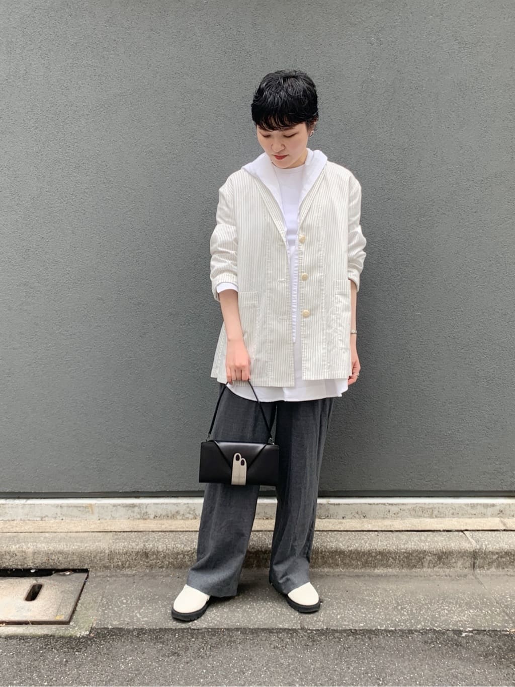 Iさんの「HIROKO HAYASHI｜LEO NECESSARIO（レオ ネチェサリオ）ショルダー付き長財布」を使ったコーディネート