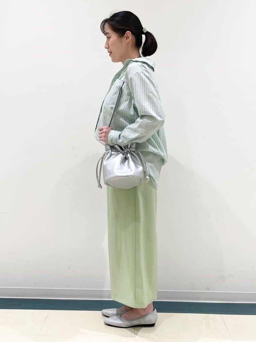 あんづさんの「SHOO･LA･RUE｜◆ストレッチアーモンドトゥパンプス」を使ったコーディネート