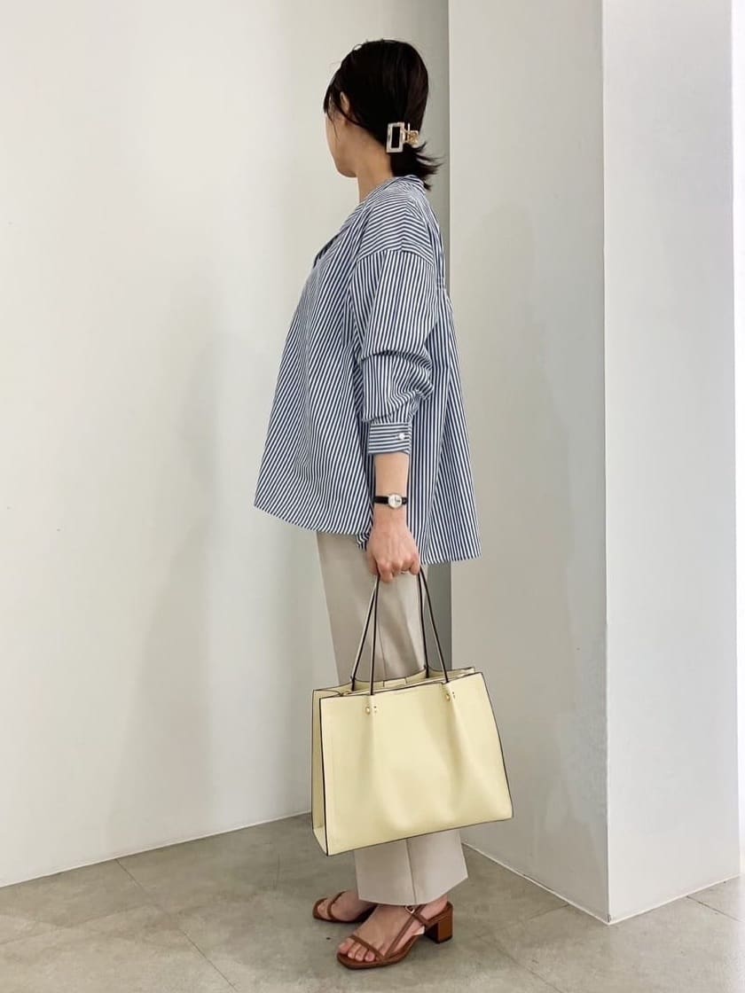 kanakoさんの「grove｜◆バックシャーリングシャツ」を使ったコーディネート