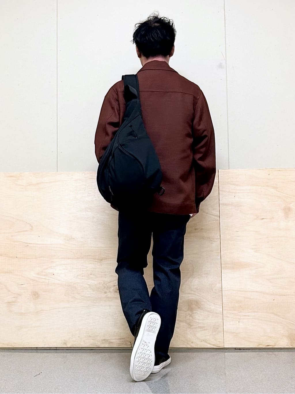 KENJI Iさんの「THE SHOP TK｜【オールシーズン穿ける！】7DAYSストレッチへリンボンパンツ　ON&hArr;OFF兼用」を使ったコーディネート