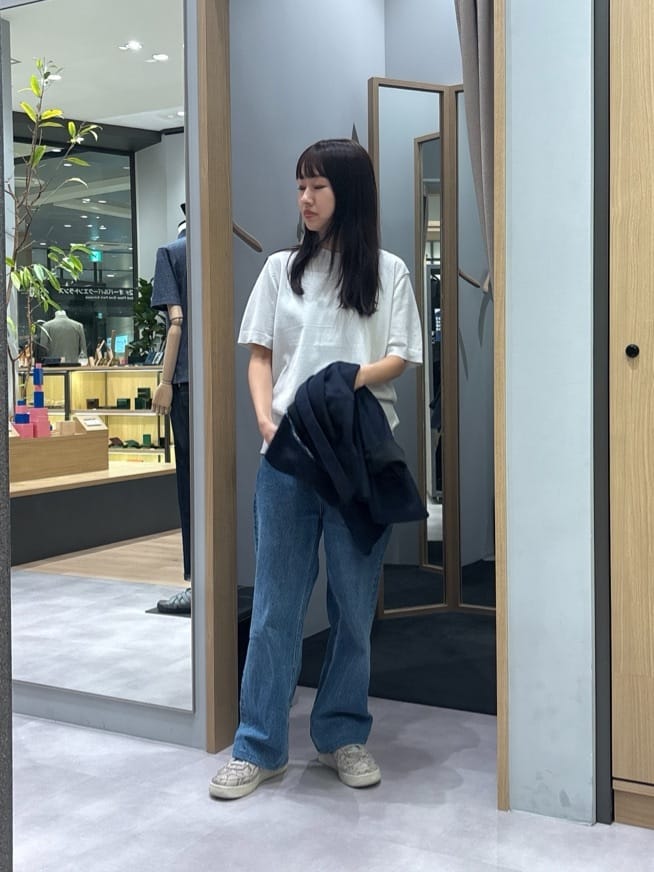 よぴさんの「TAKEO KIKUCHI｜◆【便利なサイズ感】ドライビング　トートバッグ」を使ったコーディネート