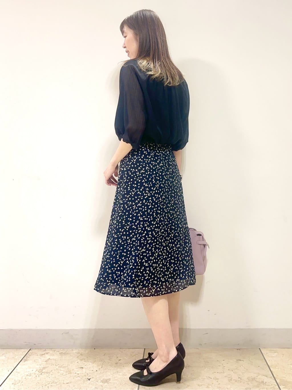 イト子さんの「Reflect｜◆【洗える】シャーリングデザインブラウス」を使ったコーディネート