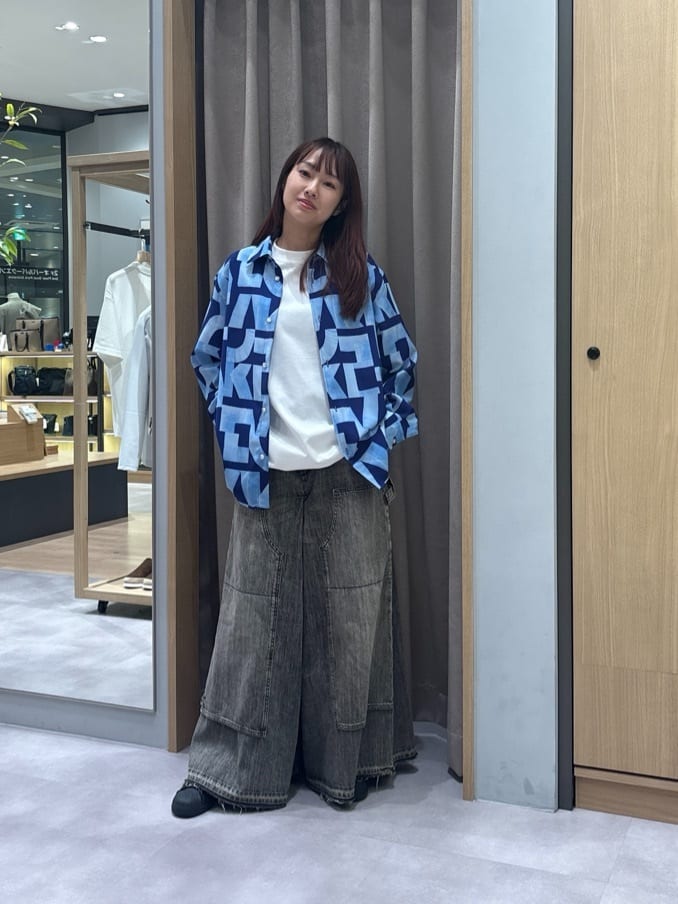 よぴさんの「TAKEO KIKUCHI｜【抗菌防臭／5サイズ展開】ハイゲージポンチ Tシャツ」を使ったコーディネート